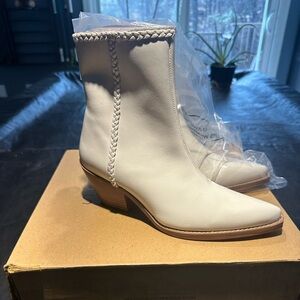 Coconuts by Matisse Cream Heeled Boots (Arial)